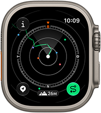 Apple Watch Ultra 4, vỏ titan, màu tự nhiên, tính năng Quay Về hiển thị lộ trình với chỉ đường la bàn, mặt ngoài bên phải, Digital Crown, nút sườn nhô lên