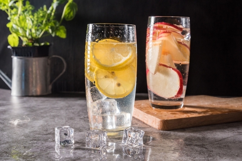 nước detox chanh táo 5