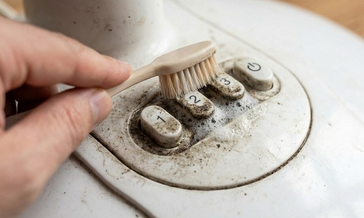 N&uacute;t bấm quạt bị kẹt (H&igrave;nh 3)