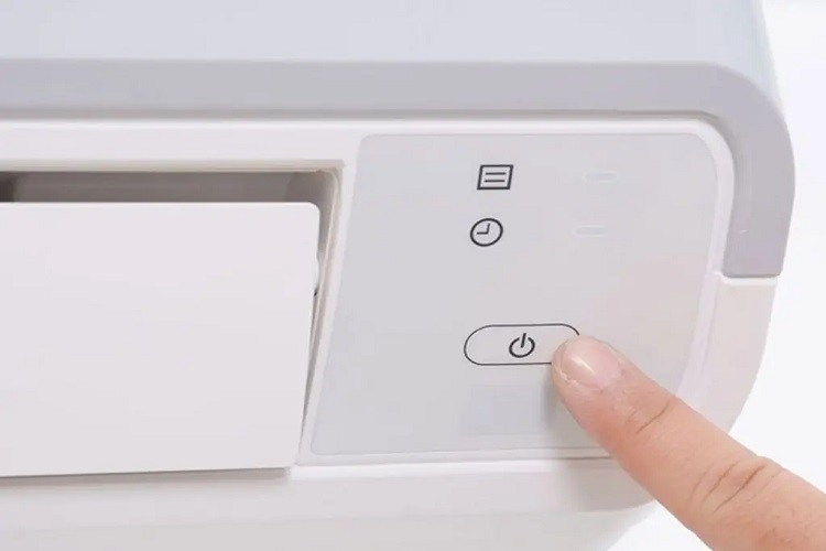 nút nguồn máy lạnh Sharp nằm ở đâu 2