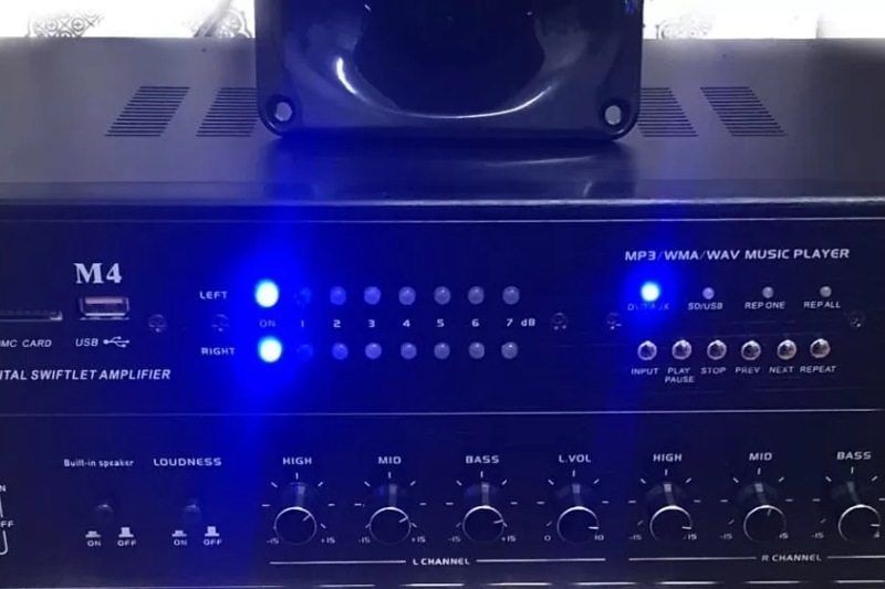 nút volume trên máy tăng âm có công dụng gì 5