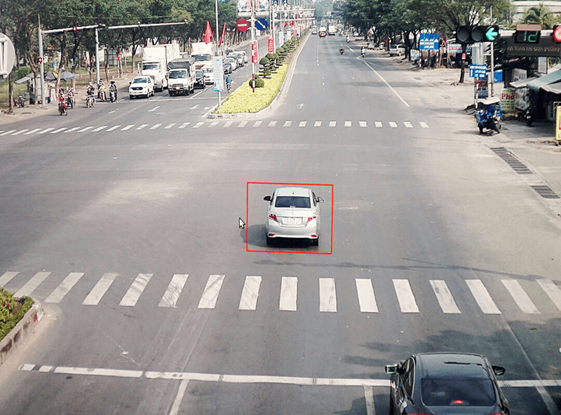 Ô tô vượt đèn vàng phạt bao nhiêu?