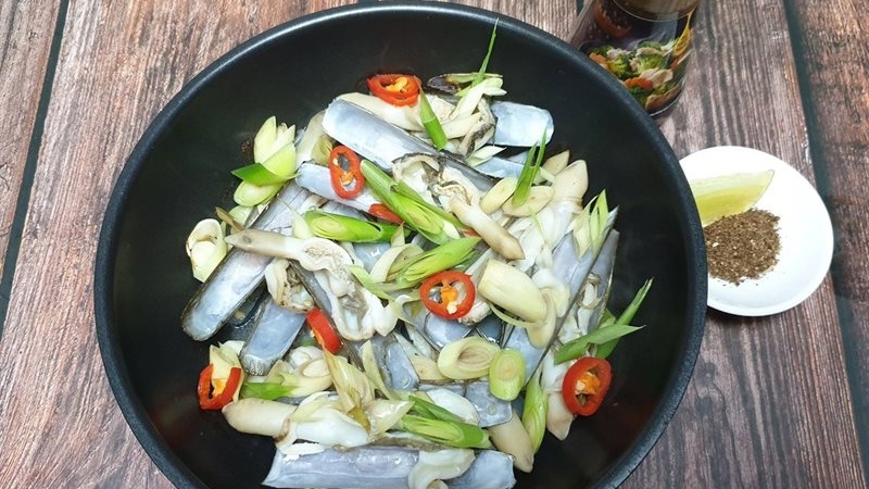 ốc móng tay hấp bia 5