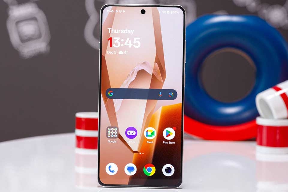 OnePlus 13R có gì mới? Chiếc smartphone đạt sự cân bằng ở mọi yếu tố