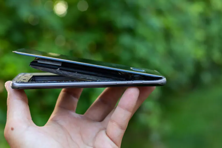 phần cứng Bixby 2