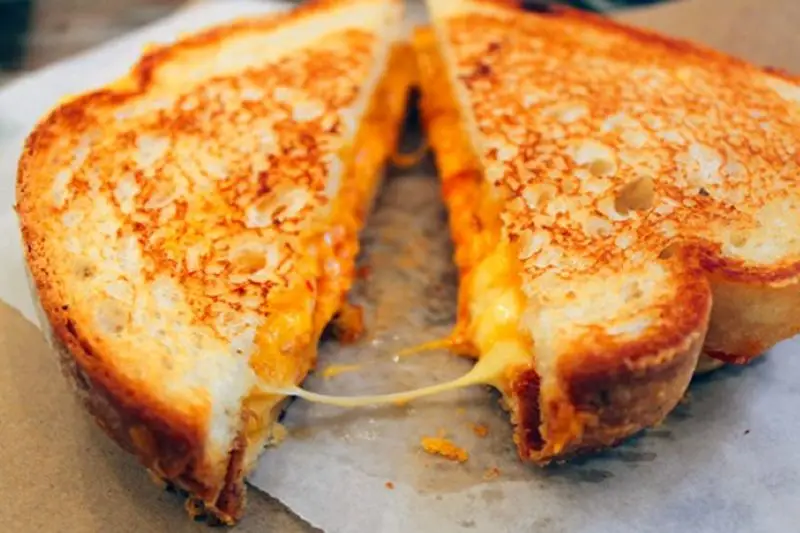 phô mai brie 1