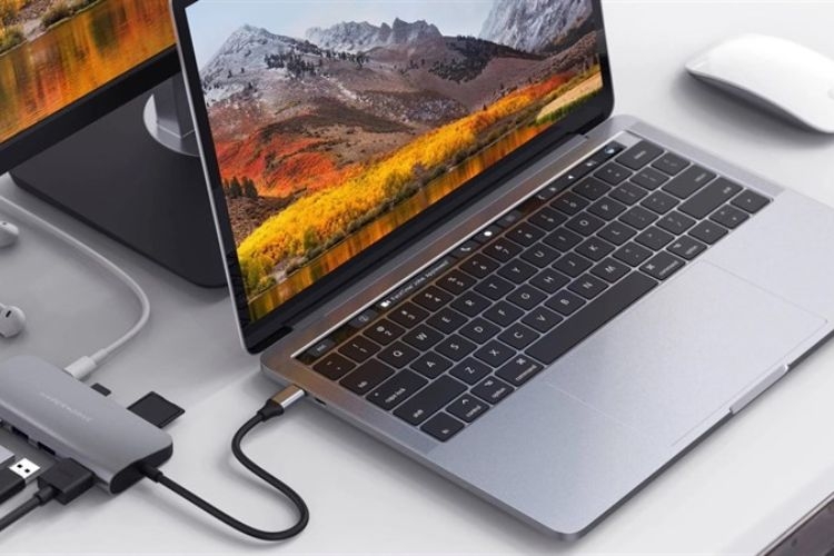 pin-laptop-0-available-plugged-in (3).jpg