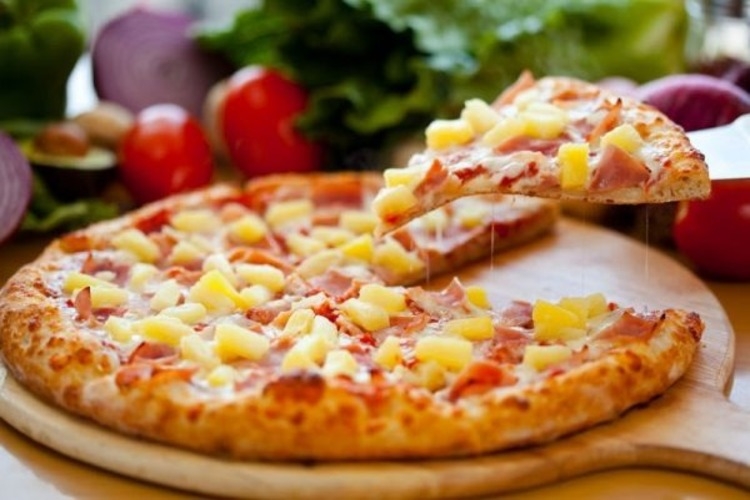 Cách làm pizza bò dứa: Sự kết hợp mới lạ giữa vị ngọt và mặn trong từng lát bánh