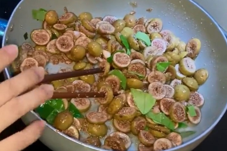 Quả sung xào tỏi (Hình 3)
