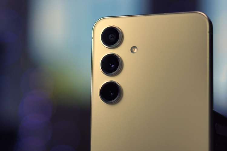 Samsung Galaxy S25 FE lộ thông số camera, gần như không có nâng cấp