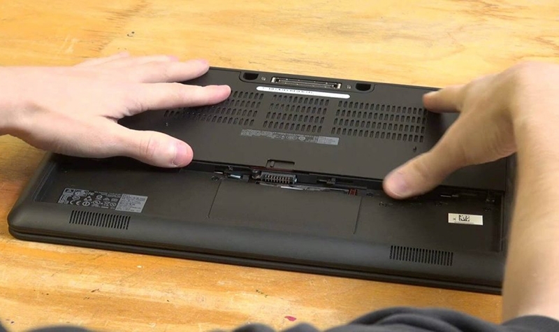 Cách vệ sinh quạt tản nhiệt laptop (ảnh 8)