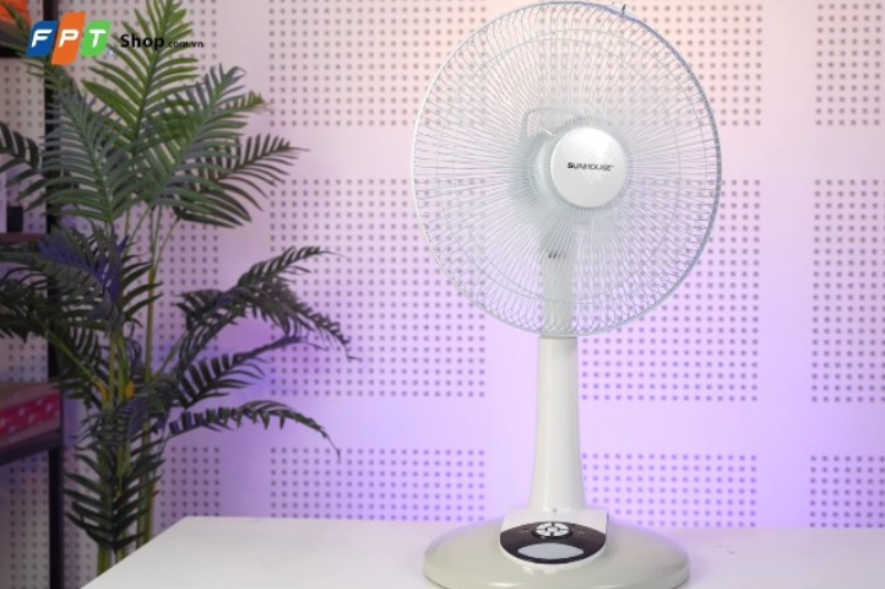 Điểm danh top 5 quạt tích điện tốt nhất 2026 cho gia đình, tiện lợi khi mất điện