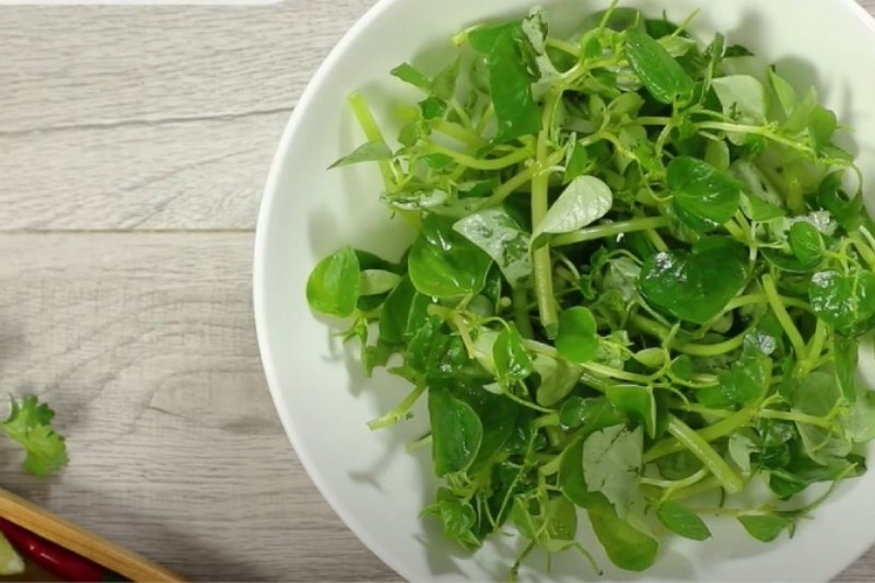 rau càng cua trộn dầu giấm 2