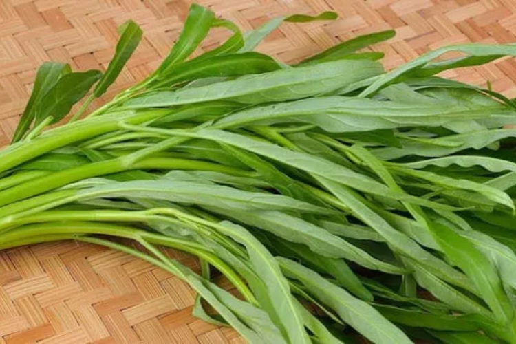 Rau muống xào tôm hình 3