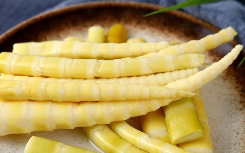 Rau nên chần trước khi nấu - Măng tươi