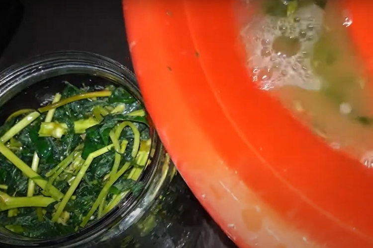 Bước 3: Muối rau sắn