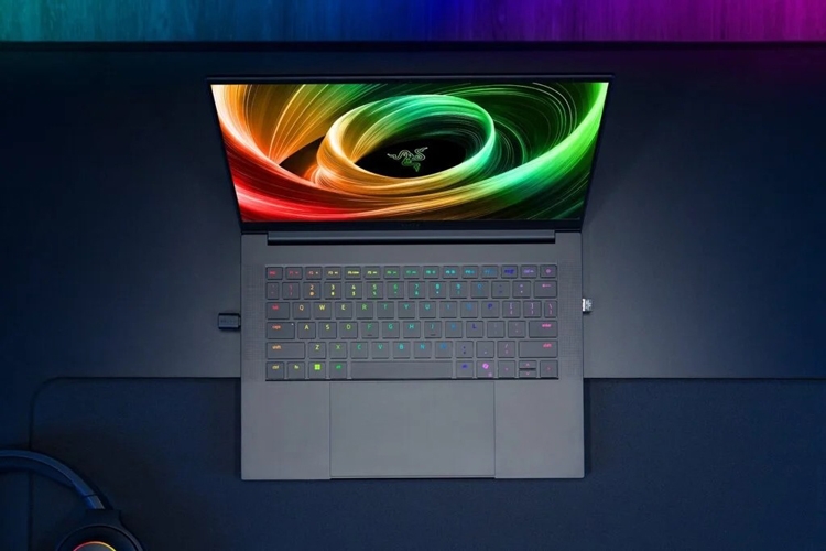 Razer ra mắt Blade 14 2025, laptop chơi game 14 inch mỏng nhất