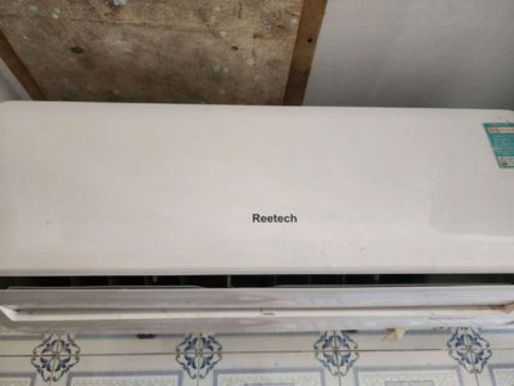 reetech-cua-nuoc-nao-7.jpg