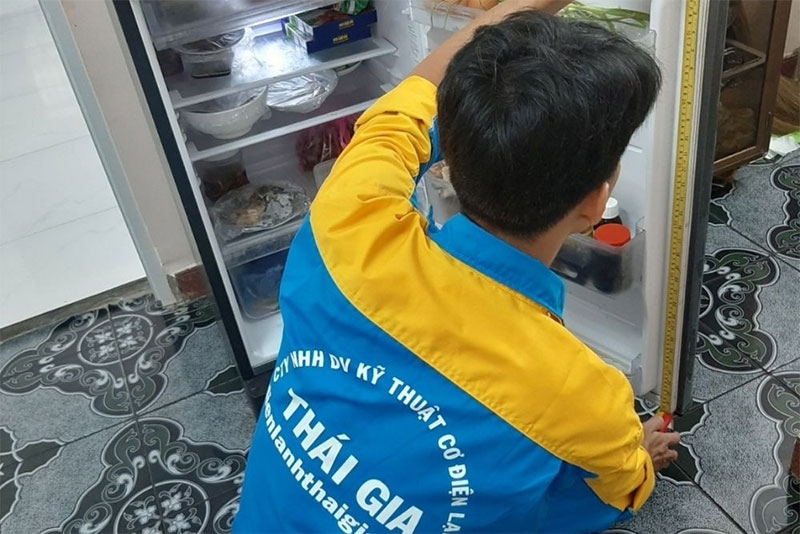 Ron tủ lạnh Sanaky hình 5