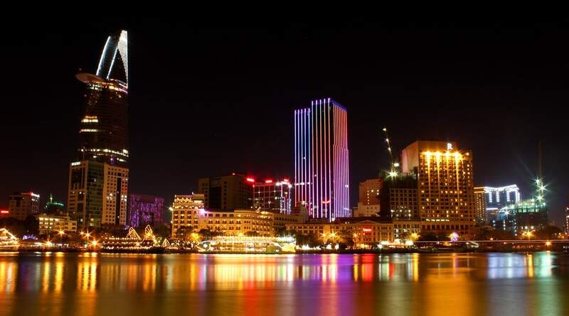 sài gòn đi đâu chơi về đêm 9