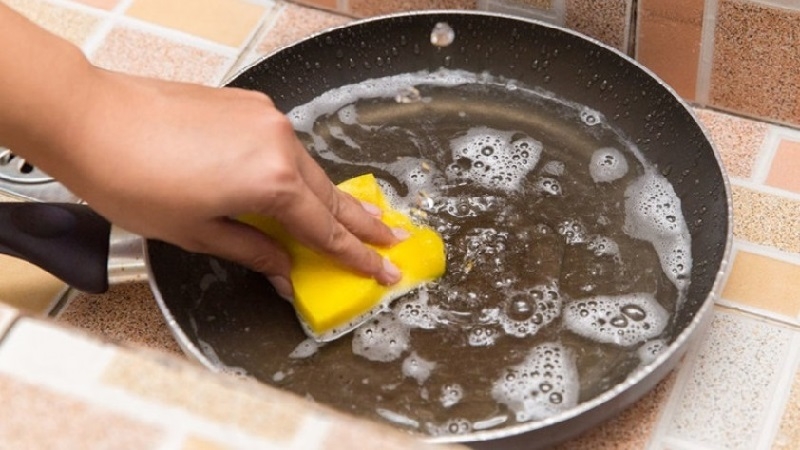 sai lầm cần tránh khi sử dụng chảo chống dính - hình 2