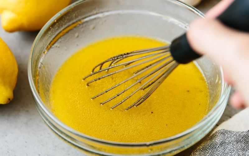 Pha sốt salad cồi sò điệp kiểu Địa Trung Hải
