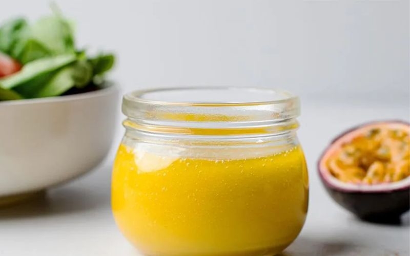 Sốt salad cồi sò điệp sốt chanh leo.