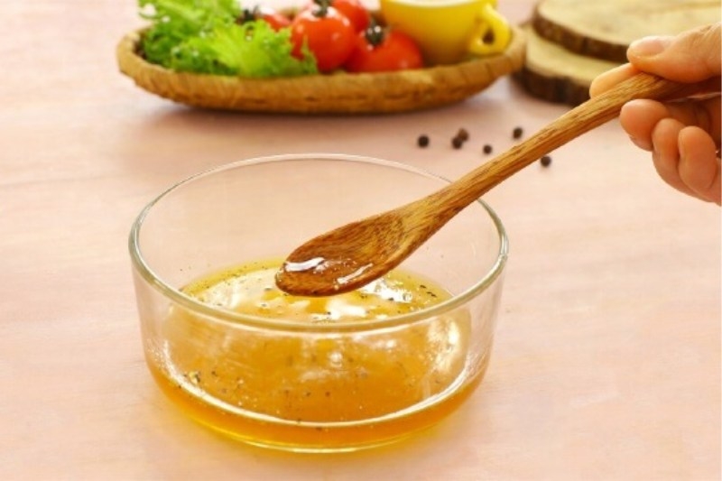 salad tôm cần tây sốt chua cay 4