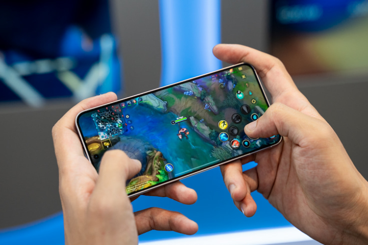 Samsung Galaxy S25 Ultra chơi game có tốt không hình 2