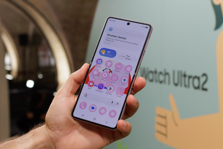 Samsung Galaxy Z Flip 8 có mấy SIM 3