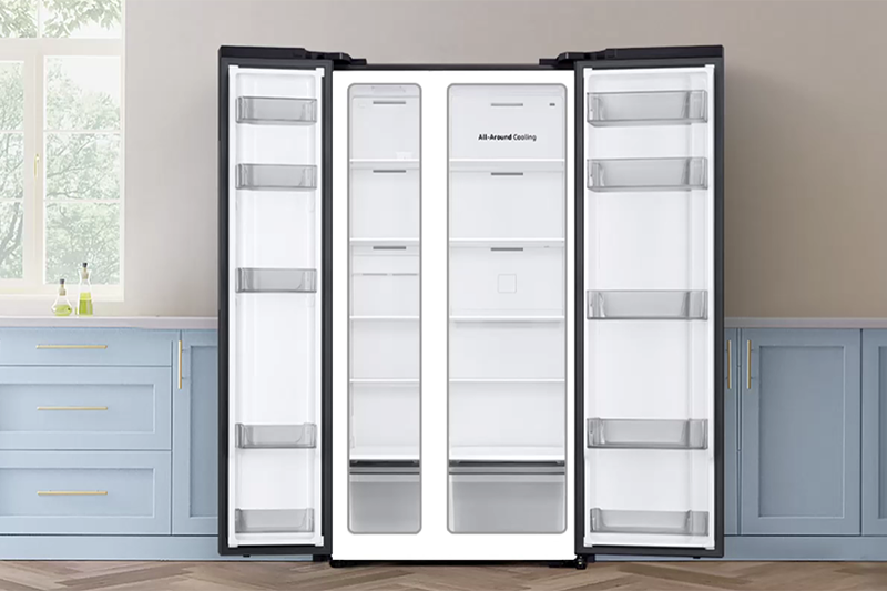 Samsung RS57DG410EB4SV sử dụng khay kính cường lực chịu lực tốt