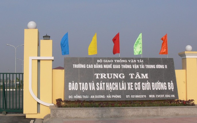 Trung tâm Đào tạo & Sát hạch Lái xe