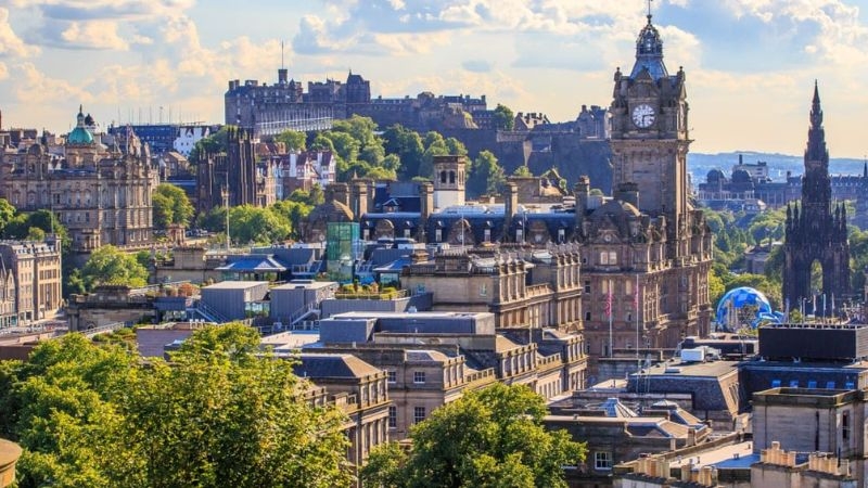 Edinburgh - thủ đô của Scotland