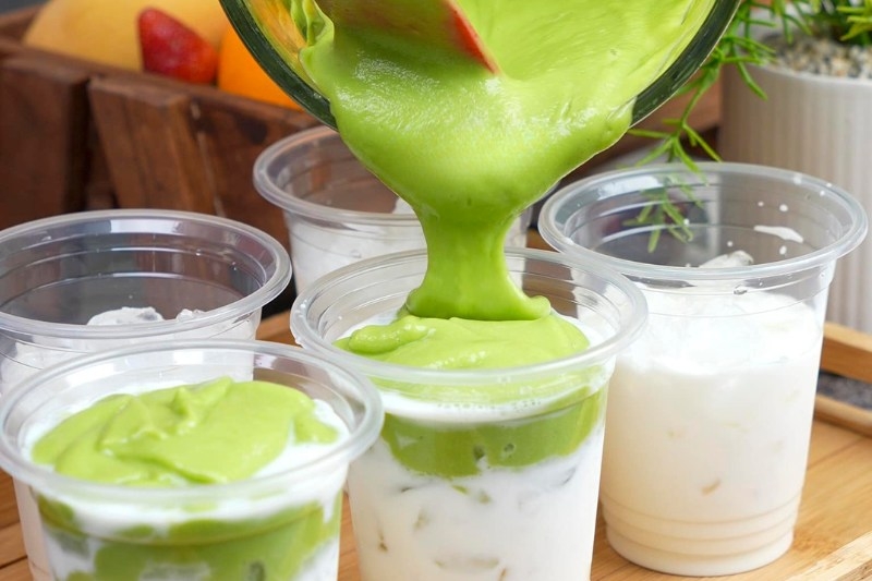 sinh tố bơ dừa 6