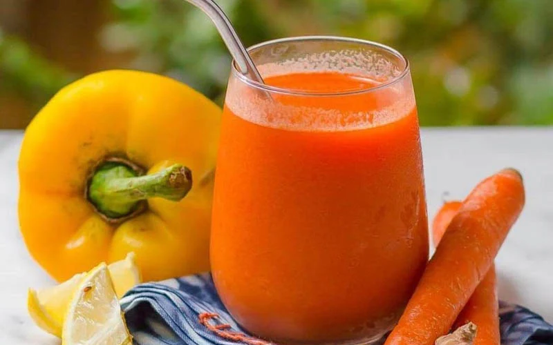 Hoàn thành sinh tố ớt chuông và cà rốt