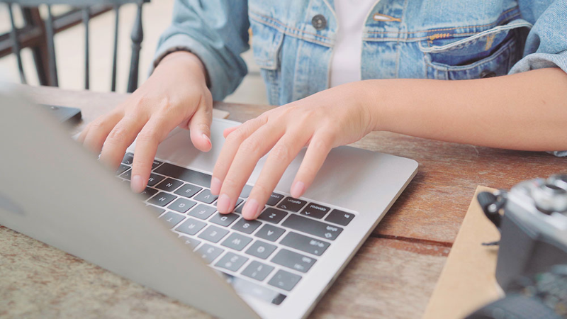 Sinh viên năm nhất có cần laptop không? - hình 5