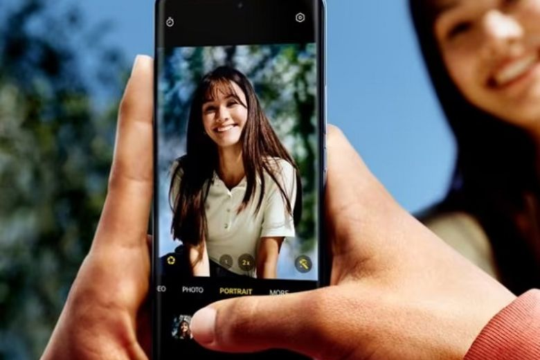 Smartphone có camera hỗ trợ chống rung - Quay video ổn định hơn khi di chuyển