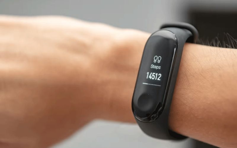 Smartwatch đo số bước chân