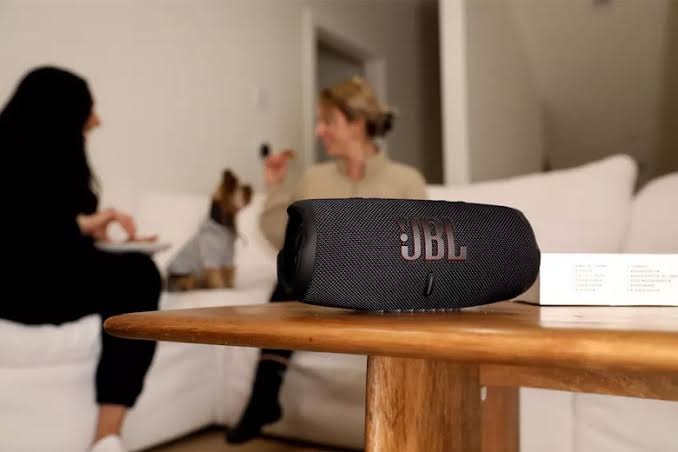 So sánh JBL Charge 5 và JBL Xtreme 3 7
