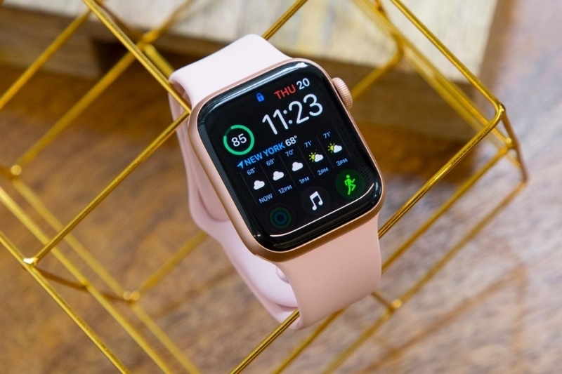 So sánh Apple Watch Series 4 và 5 1