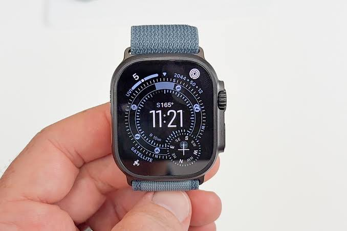 So sánh Apple Watch và Samsung Galaxy Watch 9