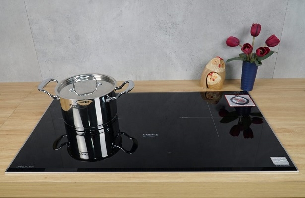 So s&aacute;nh bếp từ Bosch v&agrave; Chefs - h&igrave;nh 9
