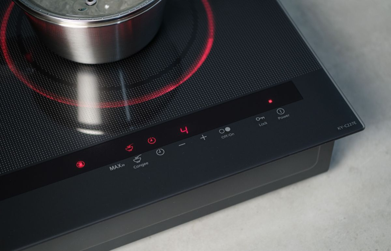 So s&aacute;nh bếp từ Hitachi v&agrave; Panasonic - h&igrave;nh 4