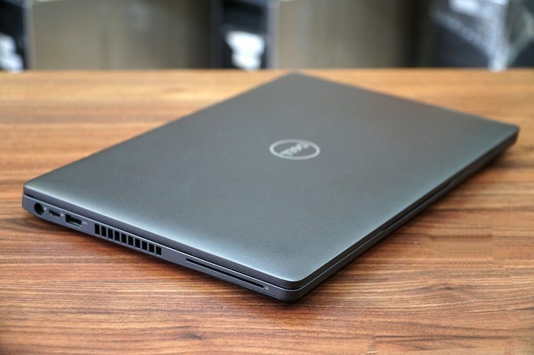 so sánh Dell 5400 và 7400 3