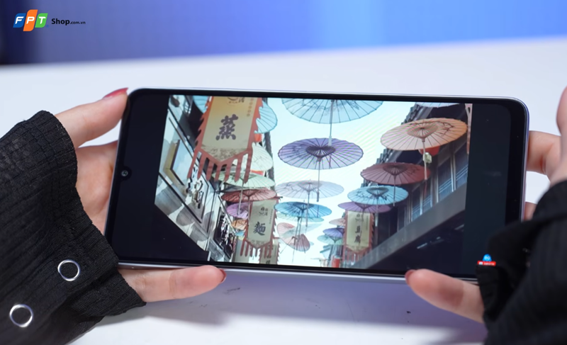 So sánh Galaxy A08 và Xiaomi Redmi 17 5G - hình 4