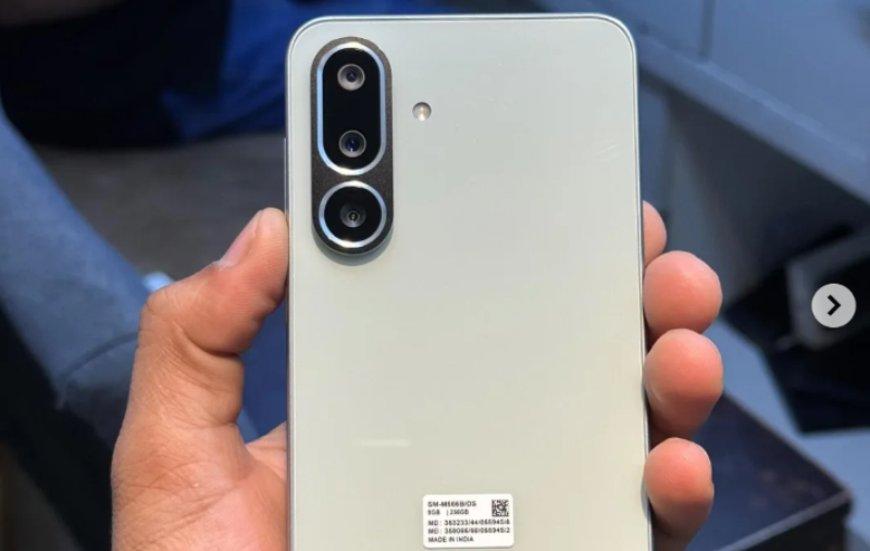 So sánh Galaxy M56 và A56 - hình 10