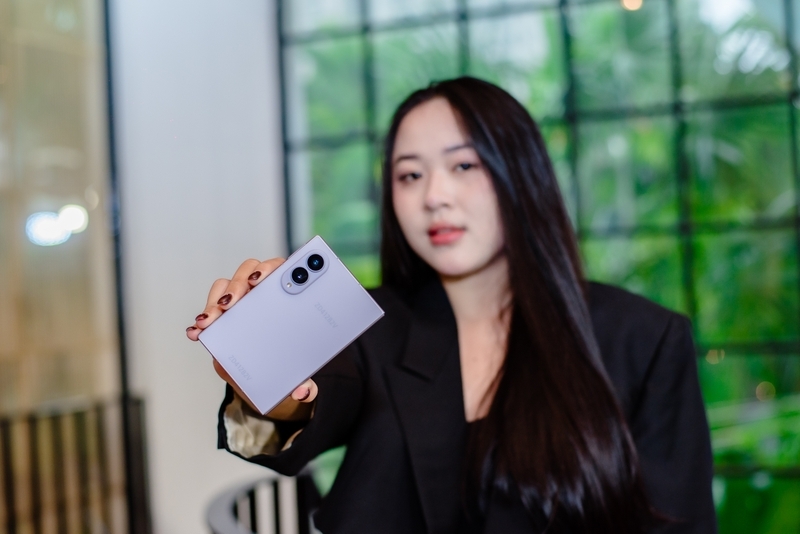 So sánh Galaxy Z Fold 8 vs Google Pixel 10 Pro Fold - hình 8