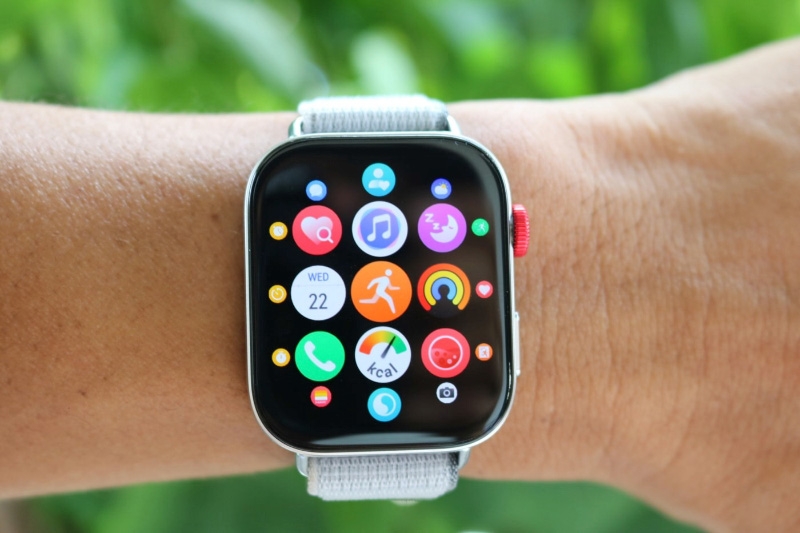 So sánh Huawei Watch Fit 3 và Apple Watch SE - hình 3
