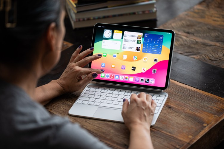 So sánh iPad Pro 2024 vs Galaxy Tab S9 9