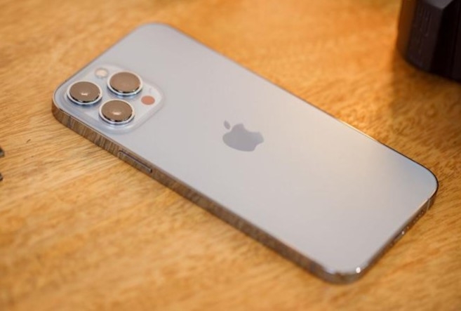 So sánh iPhone 15 Plus và iPhone 13 Pro Max - hình 3